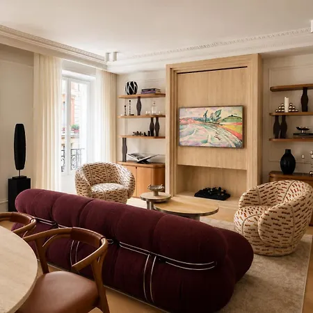 Madame Luxury 3br 6p With Ac * Parijs
