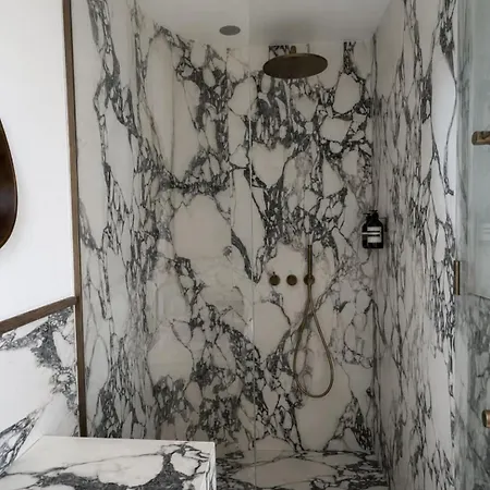 Madame Luxury 3br 6p With Ac Appartement